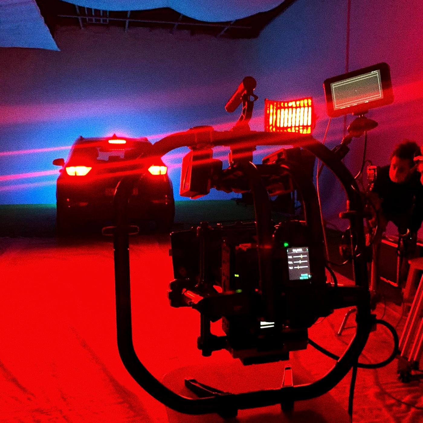 Araç reklam filmi stüdyo gimbal çekimi